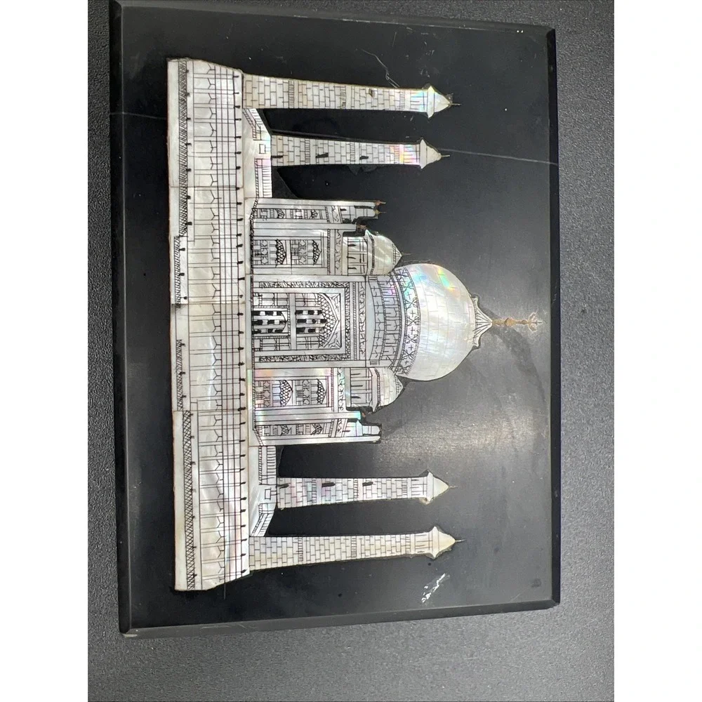 Black Marble Box With Mother Of Pearl Inlay Of Taj  Mahal